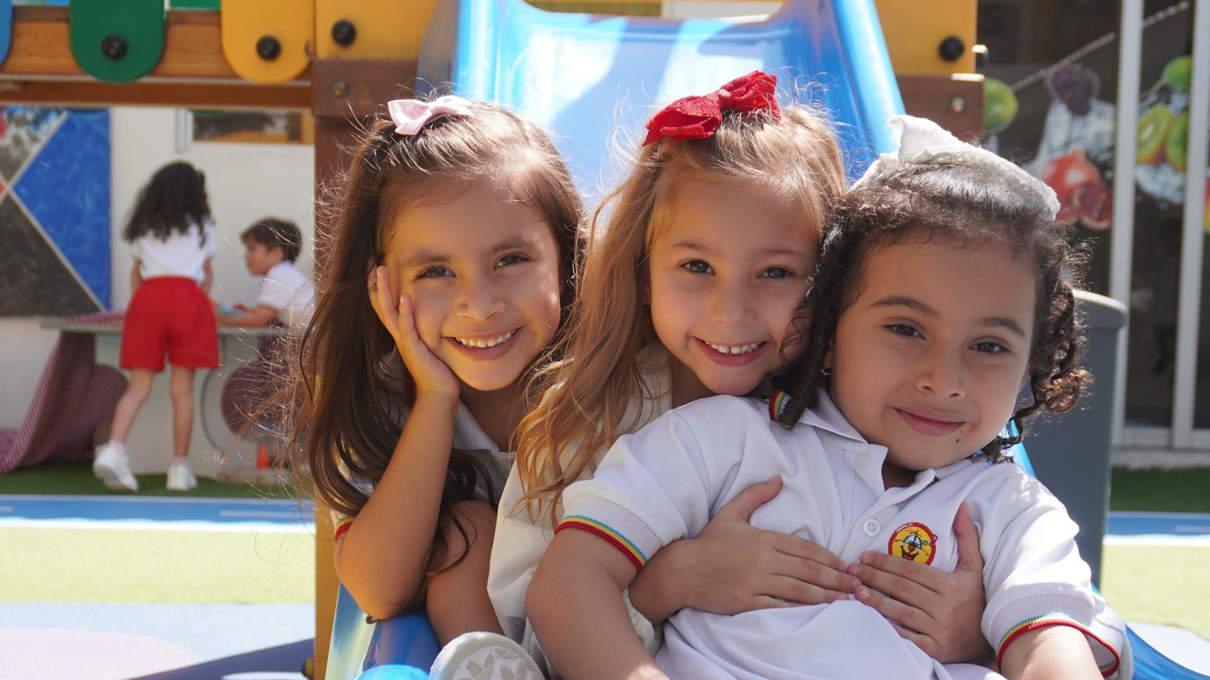 Niños felices en Happy Time